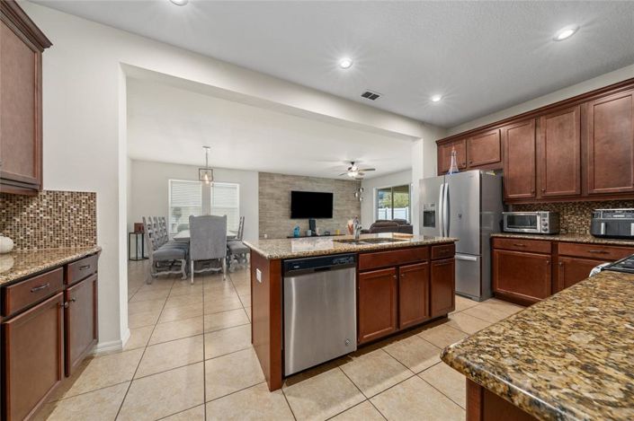 Image No.24-4 Bed Property for sale