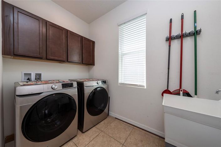 Image No.32-4 Bed Property for sale