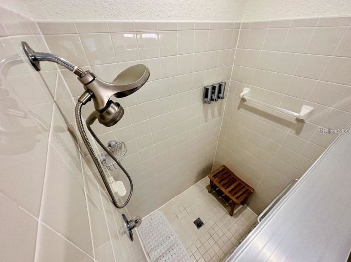 Image No.18-4 Bed Property for sale