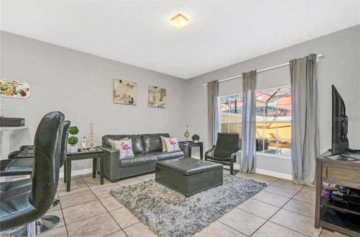 Image No.2-Maison de ville de 4 chambres à vendre à Kissimmee