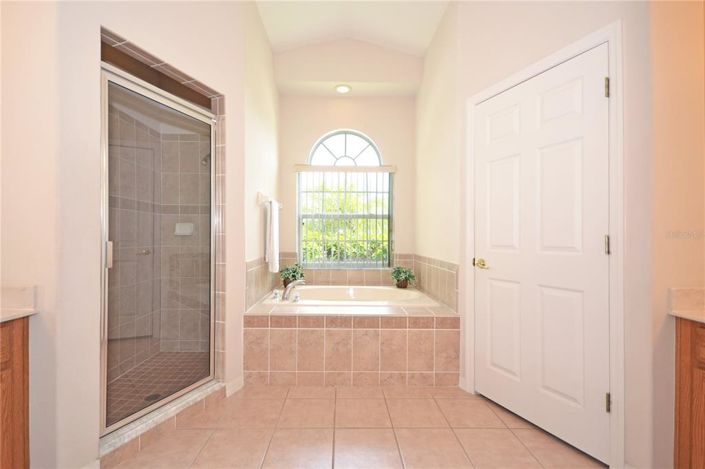 Image No.13-5 Bed Property for sale