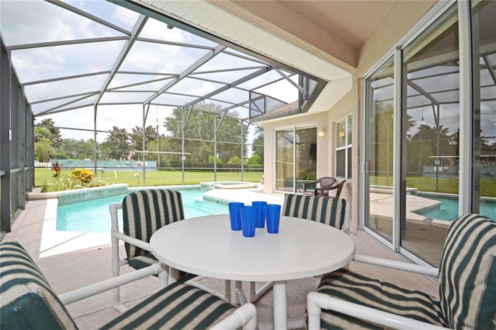 Image No.27-5 Bed Property for sale