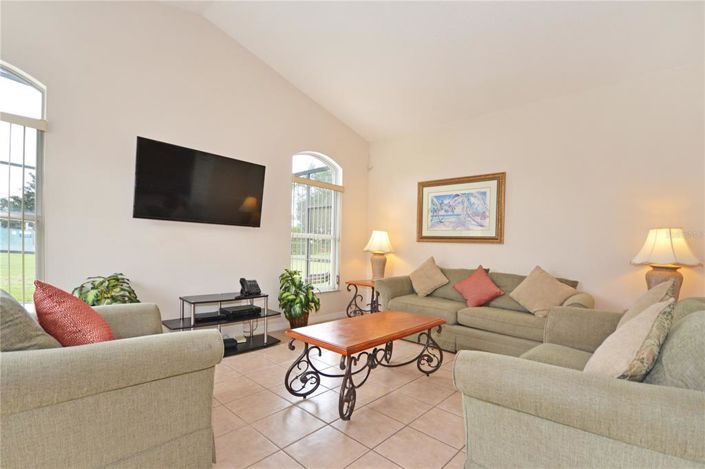 Image No.3-5 Bed Property for sale