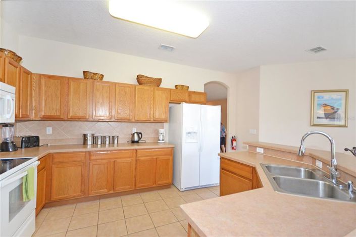 Image No.6-5 Bed Property for sale