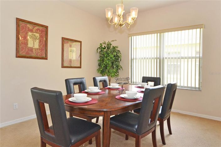 Image No.9-5 Bed Property for sale