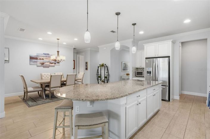 Image No.21-2 Bed Property for sale