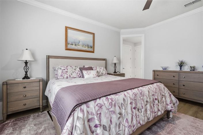 Image No.28-2 Bed Property for sale