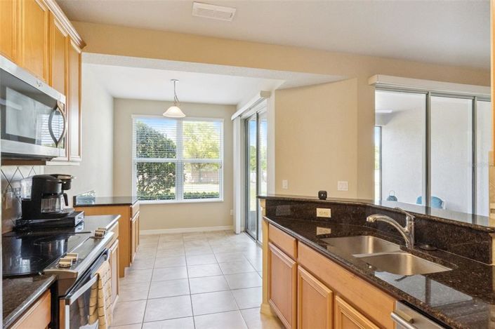 Image No.8-3 Bed Property for sale