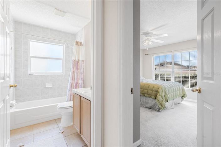 Image No.17-3 Bed Property for sale