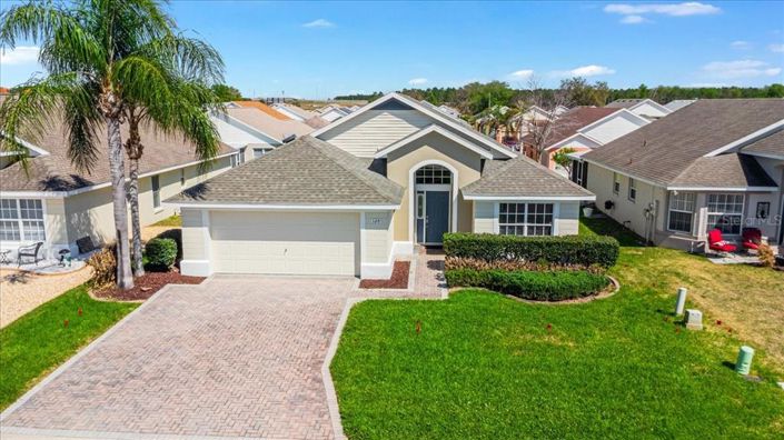 Image No.8-3 Bed Property for sale