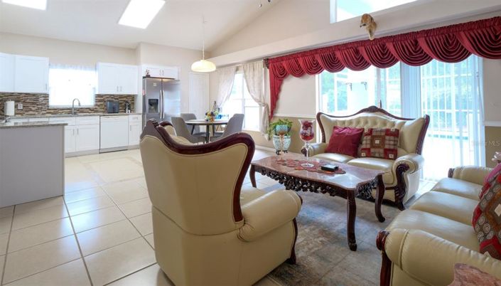 Image No.31-5 Bed Property for sale