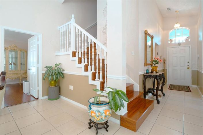 Image No.37-5 Bed Property for sale