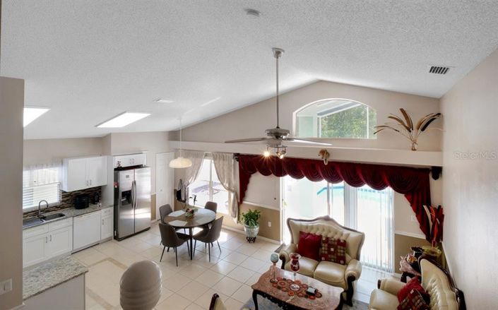 Image No.39-5 Bed Property for sale