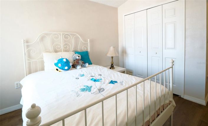 Image No.44-5 Bed Property for sale