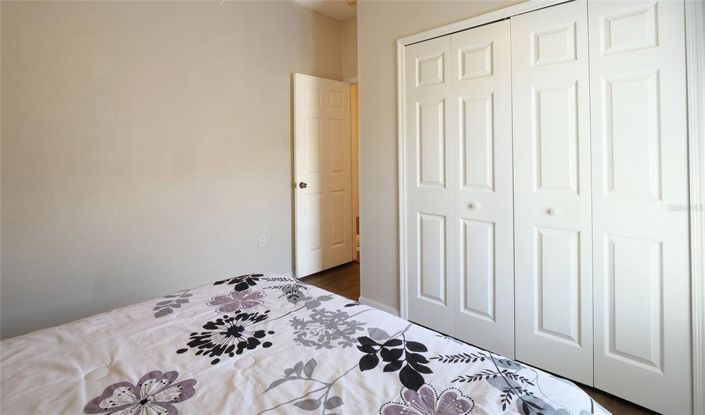 Image No.48-5 Bed Property for sale