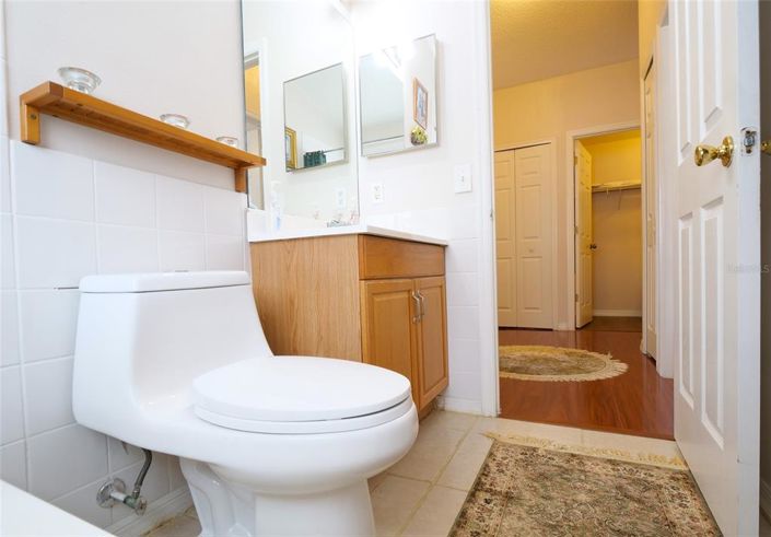 Image No.50-5 Bed Property for sale