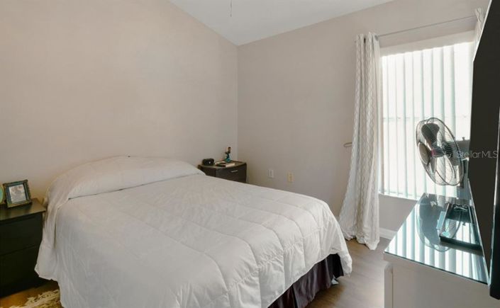 Image No.51-5 Bed Property for sale