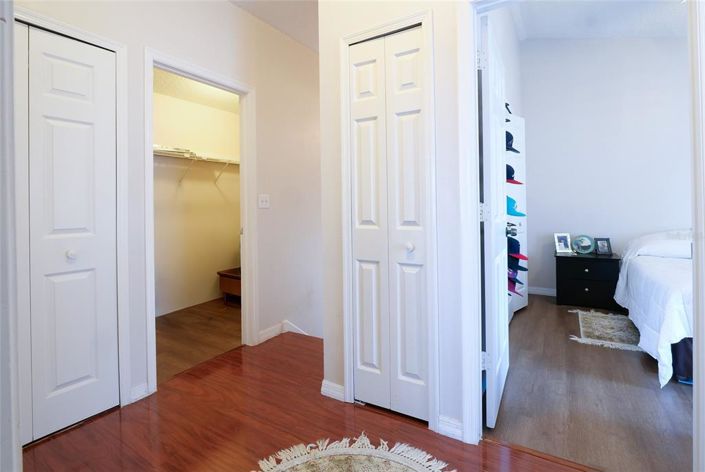 Image No.53-5 Bed Property for sale