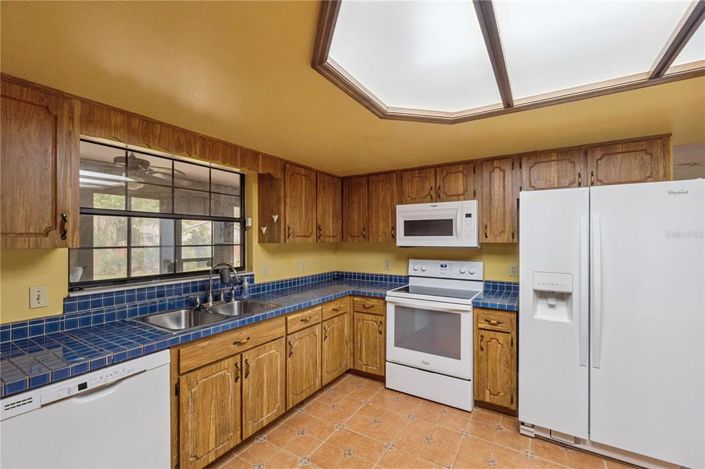 Image No.11-4 Bed Property for sale