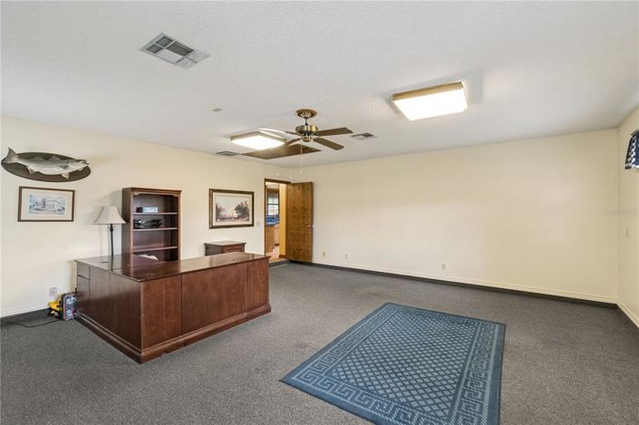 Image No.17-4 Bed Property for sale