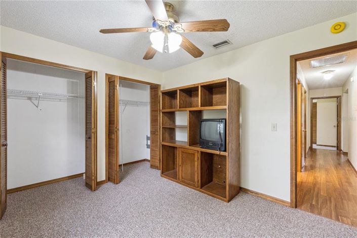 Image No.19-4 Bed Property for sale