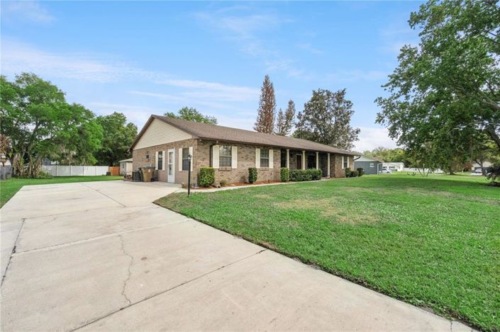 Image No.2-4 Bed Property for sale