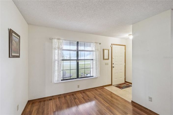 Image No.5-4 Bed Property for sale