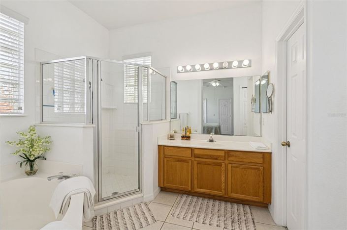 Image No.21-4 Bed Property for sale