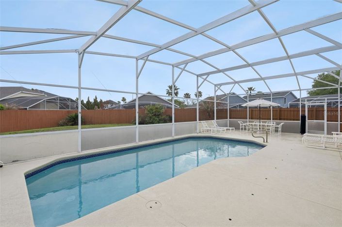 Image No.28-4 Bed Property for sale