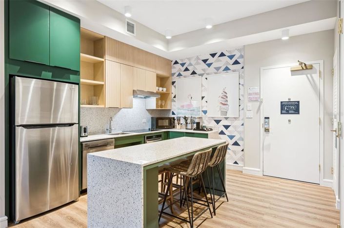 Image No.15-1 Bed Property for sale