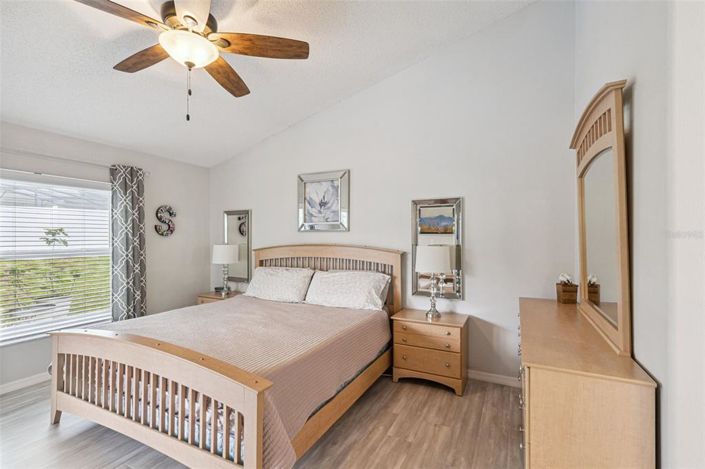 Image No.16-Propriété de 3 chambres à vendre à Clermont