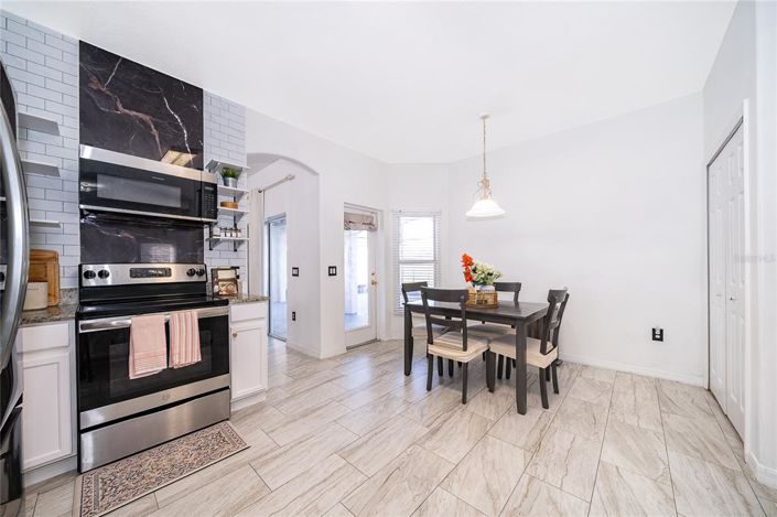 Image No.16-4 Bed Property for sale