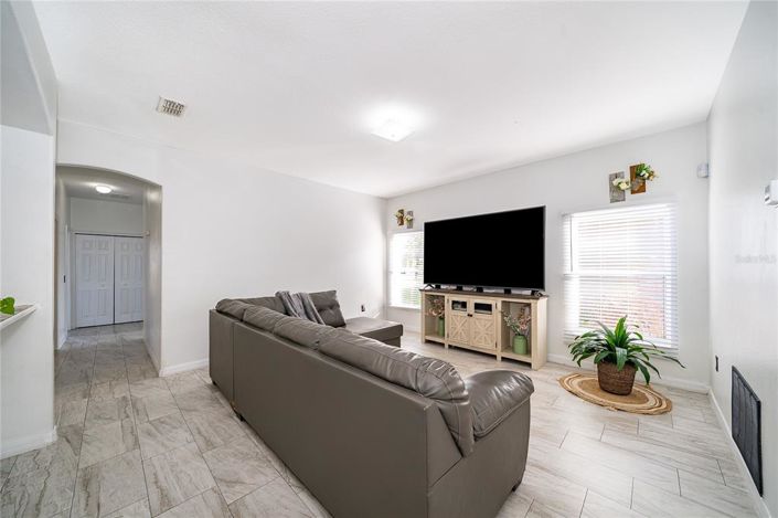 Image No.21-4 Bed Property for sale