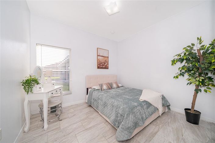 Image No.25-4 Bed Property for sale