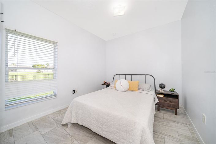 Image No.26-4 Bed Property for sale