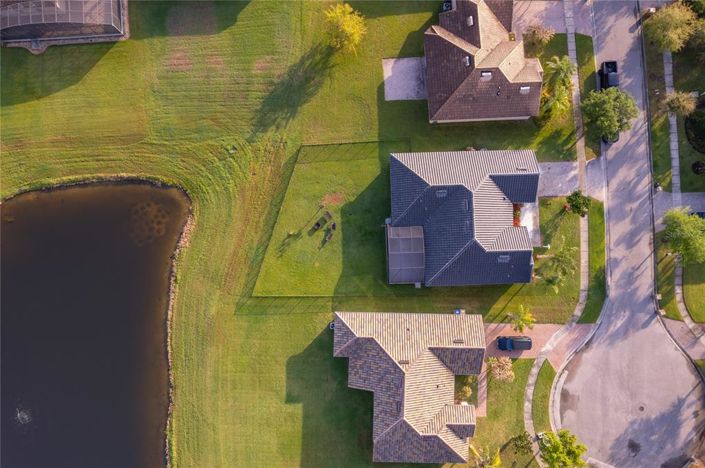 Image No.38-4 Bed Property for sale