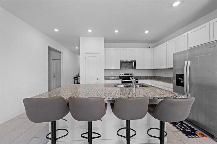 Image No.11-4 Bed Property for sale