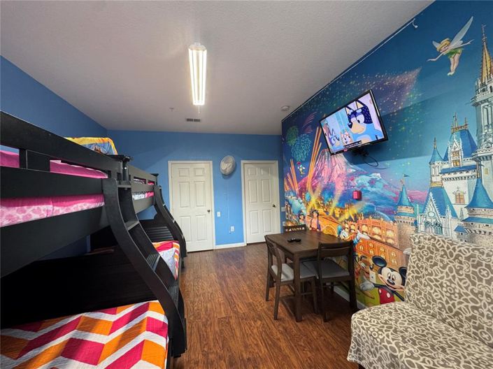 Image No.10-3 Bed Property for sale