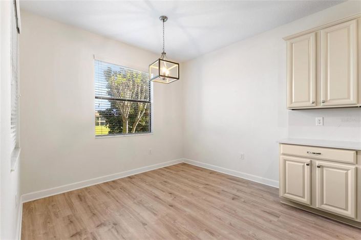 Image No.13-6 Bed Property for sale