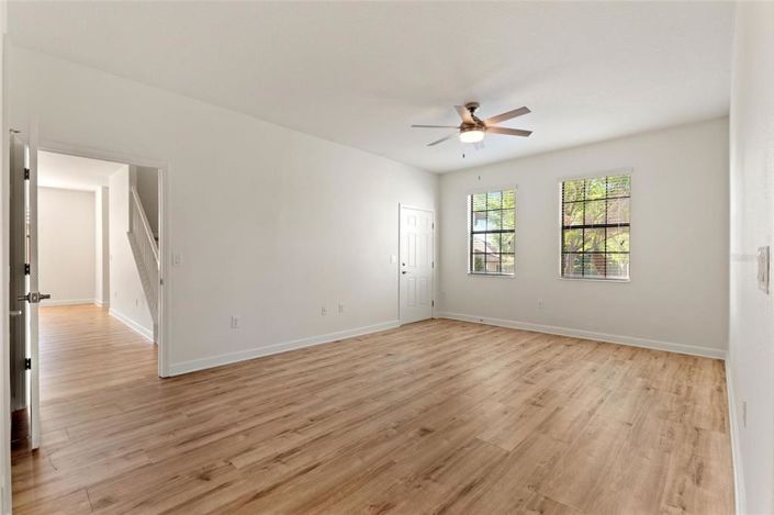 Image No.17-6 Bed Property for sale