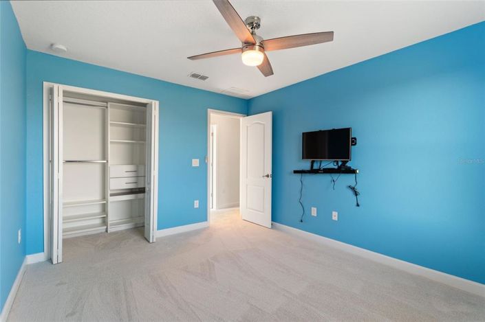 Image No.42-6 Bed Property for sale