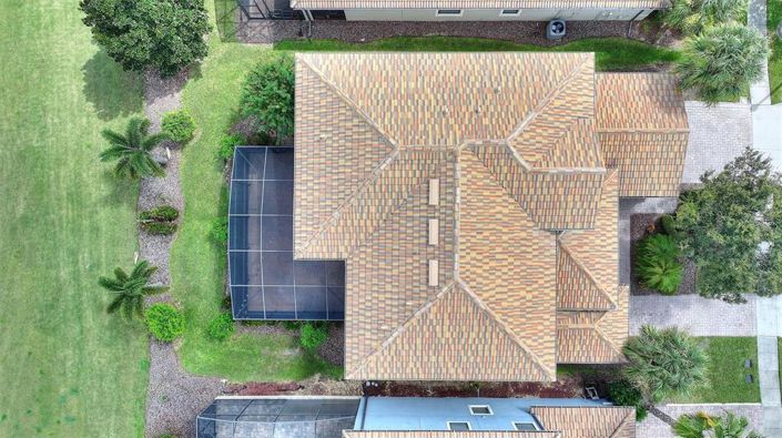 Image No.52-6 Bed Property for sale