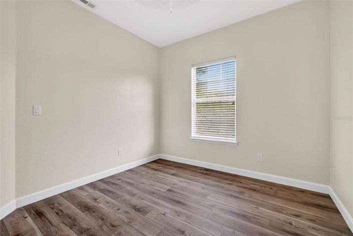 Image No.25-3 Bed Property for sale