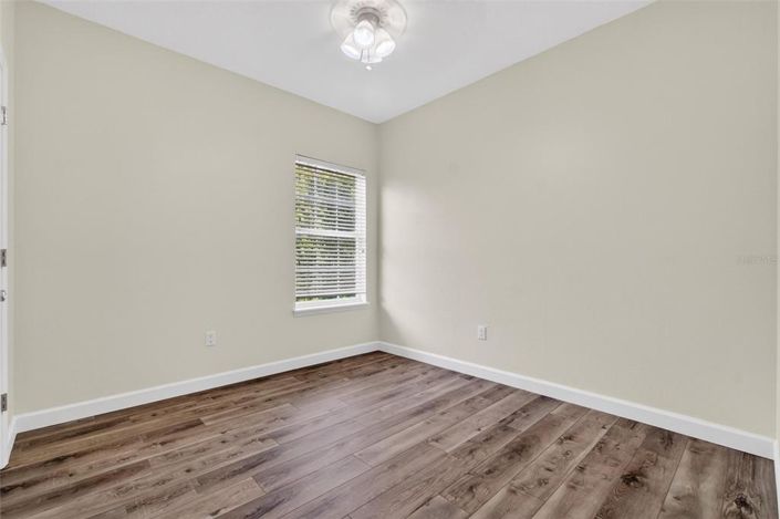 Image No.27-3 Bed Property for sale