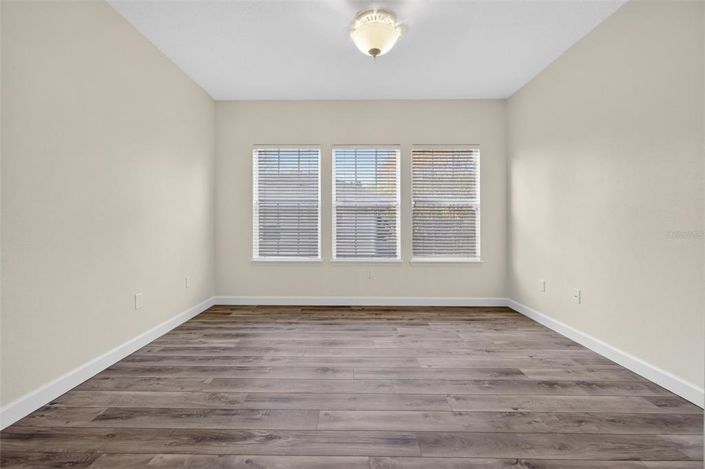 Image No.33-3 Bed Property for sale