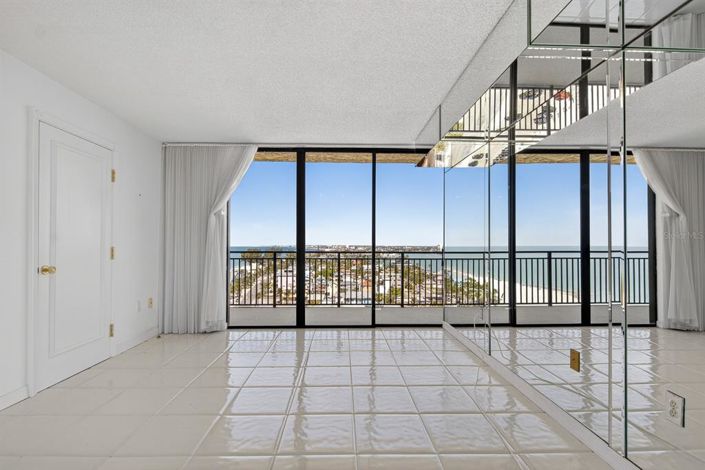 Image No.21-3 Bed Property for sale