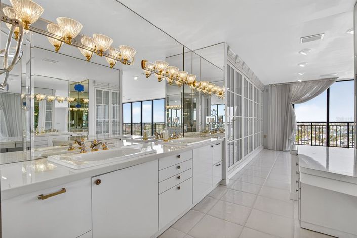 Image No.25-3 Bed Property for sale