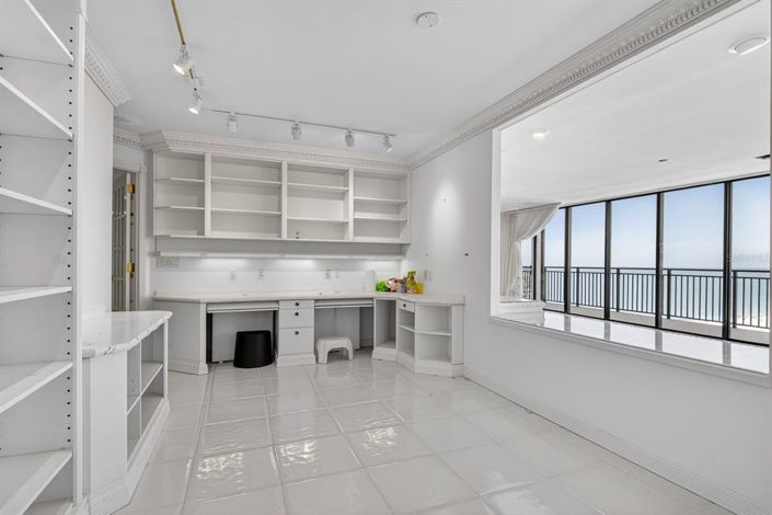 Image No.26-3 Bed Property for sale