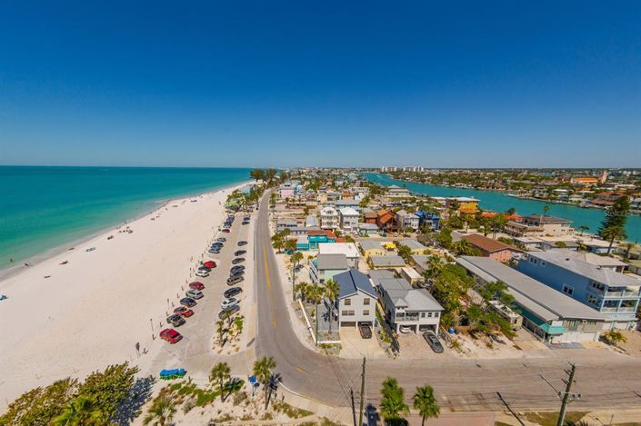 Image No.32-3 Bed Property for sale