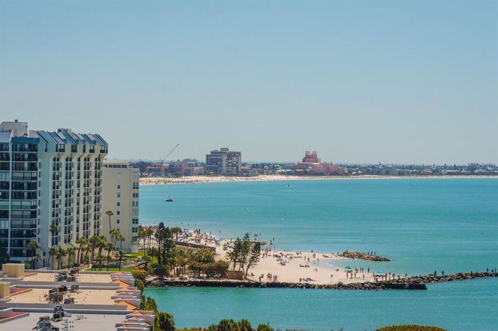 Image No.36-3 Bed Property for sale